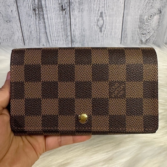 LOUIS VUITTON zip medium wallet in damier ebene - Picture 3 of 17